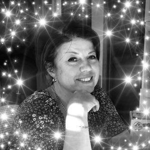 Meet your Posher, Guylaine